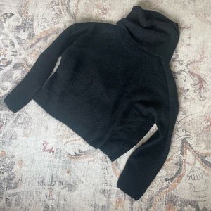 Turtle neck OPEN BACK Sweater